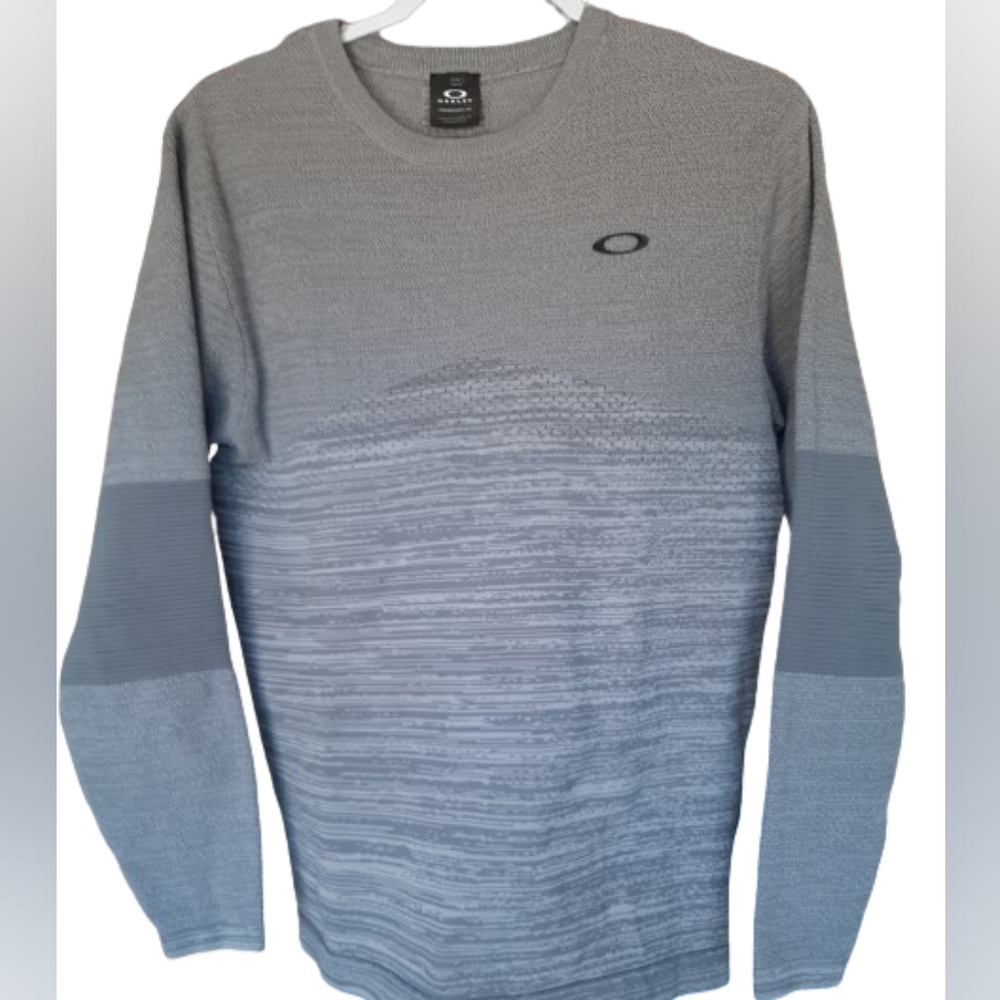 OAKLEY- 100% Authentic Top Tee Jersey for men - Size:  S